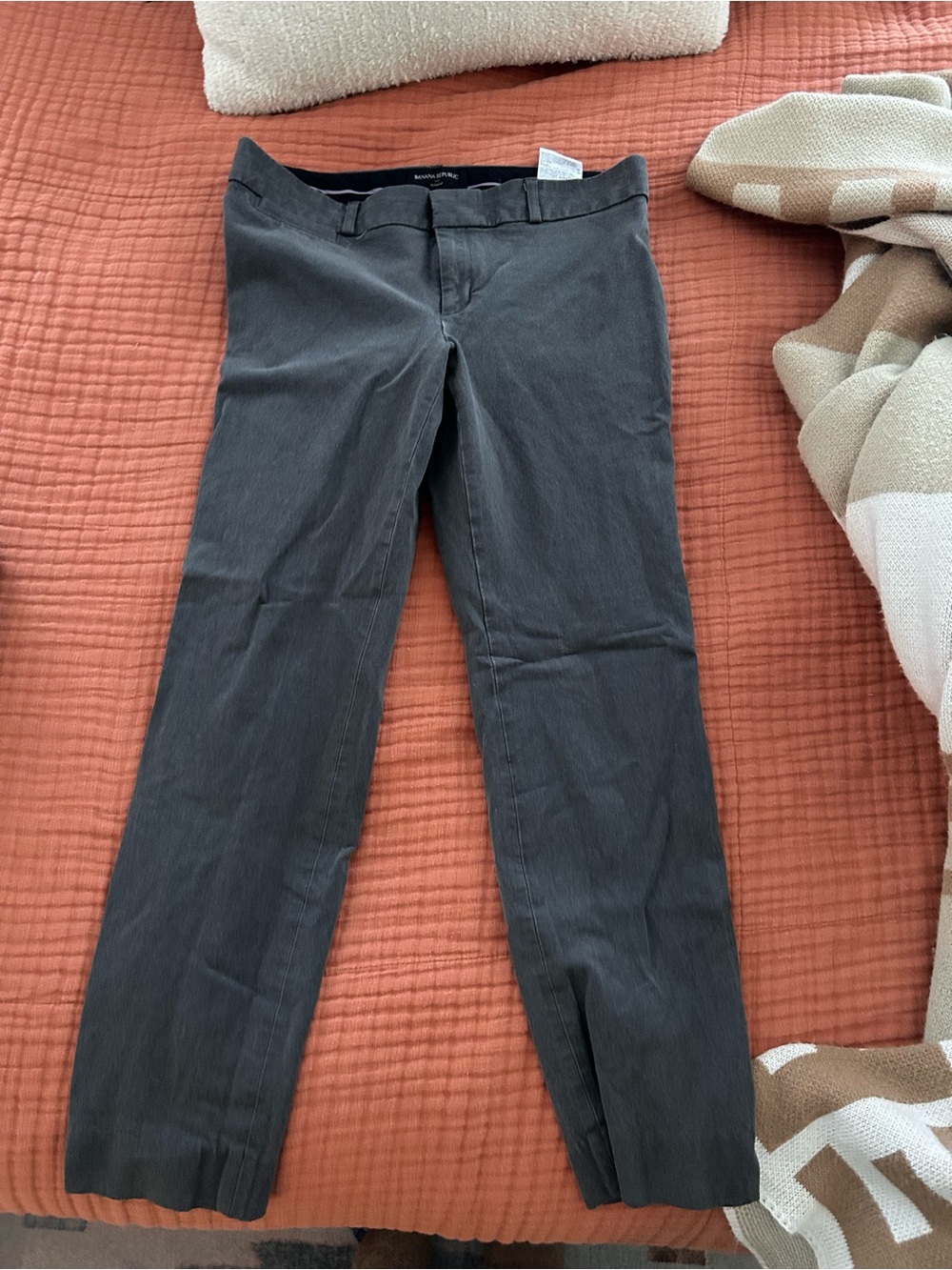 Banana Republic Straight Leg Dress Pants in Charcoal Gray